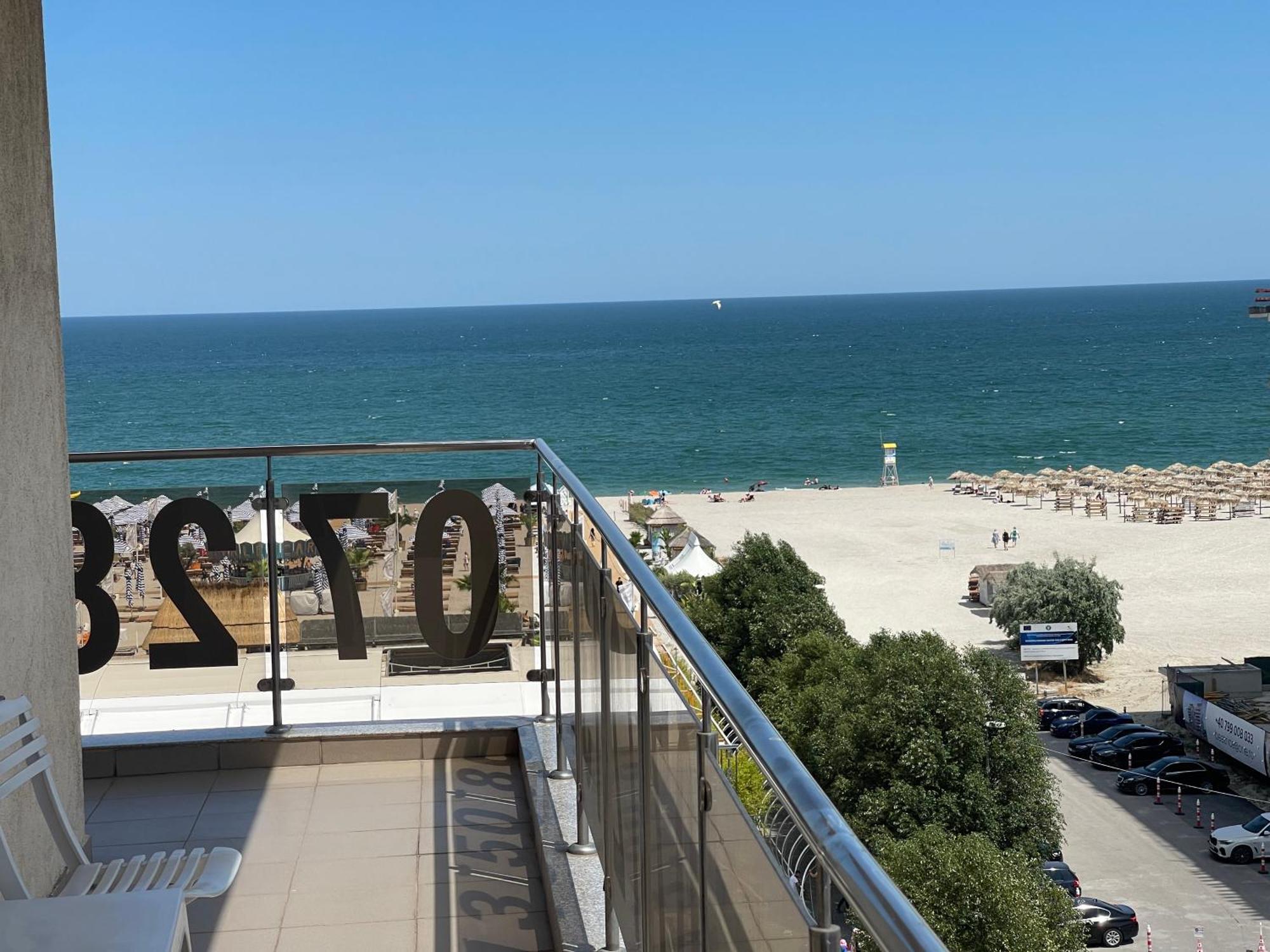 Summerland Sea-View Luxury Apartment Мамая Экстерьер фото